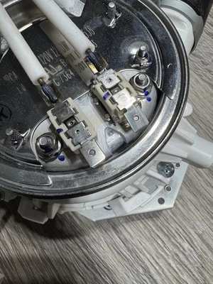 AGM30016301 LG OEM Pump Motor Assembly New - Image 1 of 4