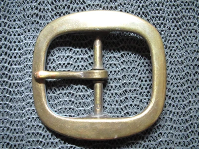 ¡HEBILLA DE CINTURÓN CLÁSICA CON PUNTA CENTRAL! ¡VINTAGE! RARO! S! Años 80! CORREAS PROYECTO HÁGALO USTED MISMO Foto 1 de 4