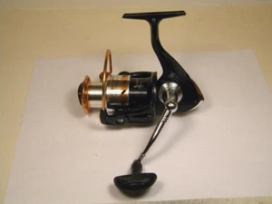 Mulinello da spinning Eagle Claw CG 2000 2+1 BB - Foto 1 di 5