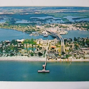 Postal de Florida - Vista aérea del muelle de pesca y puente de Matanzas Ft. Myers Beach - Imagen 1 de 3