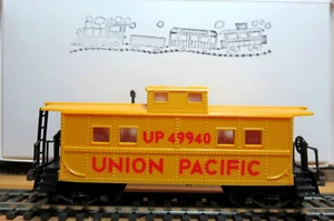 LIFE-LIKE HO Scale CUSTOM Center Cupola Caboose "UNION PACIFIC" with KD's - Picture 1 of 9