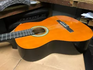 Alte Gitarre mit Marke Clifton Handmade - Bild 1 von 1