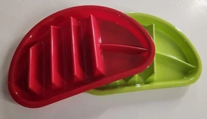 Plastic Fiesta Taco Plates, Holds 3 Tacos and 2 Sides - 2 Pack by Arrow USA MADE - Picture 1 of 2