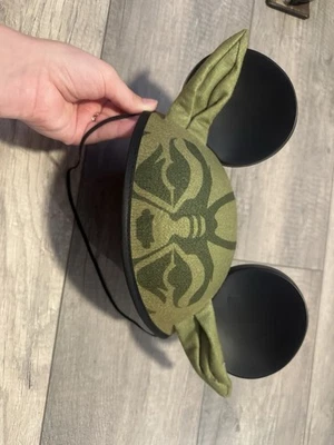 Boné chapéu orelhas de Mickey Mouse Yoda parques da Disney oficial Star Wars - Imagem 1 de 4