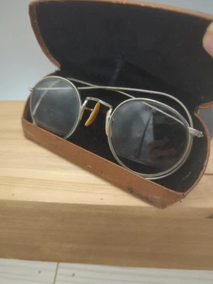 ANTIQUE Silver Tone Roundish Framed  Eyeglasses with Art Deco Case Spectacles - Image 1 of 4