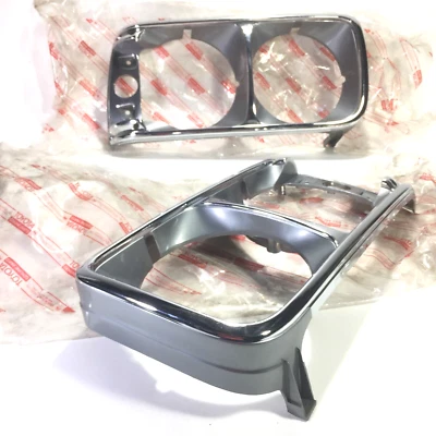 Genuine TOYOTA CORONA RT105 RT118 RT119 NOS Housing Headlamp RH LH 1973 1977 NOS - Image 1 of 4