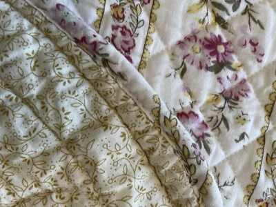 "Cobertor floral festoneado reversible tamaño king amarillo/rosa Shabby Chic 113x93""" Foto 1 de 4