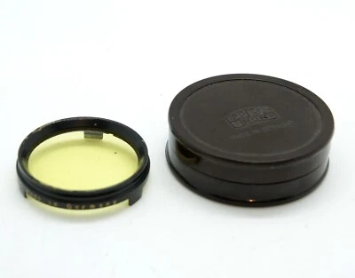 VINTAGE PUSH-ON ZEISS LIGHT GREEN YELLOW Filter 31 mm EXC! IN BAKELITE CASE - Image 1 of 2