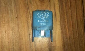 Mazda 626 1992 módulo relé ka32dc12v20a, #38121-17 - Imagen 1 de 1
