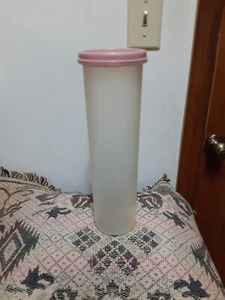 Vintage Tupperware Spaghetti Keeper Container - Picture 1 of 4