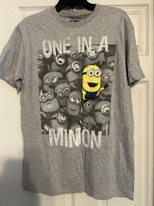 Despicable Me2 One In A Minion Graphic Short Sleeve T-shirt Adult Size M Tee - Picture 1 of 7