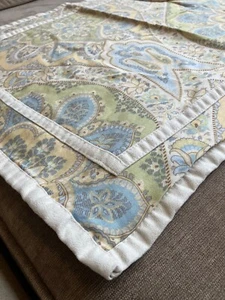 Pair of Tommy Hilfiger The Crest Collection Jeweled Tapestry Euro Pillow Shams - Picture 1 of 15