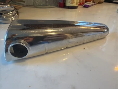 1941 1946 1947 1948 STUDEBAKER  TRUNK CHROME  LIGHT  AND LOCK  Part For 287036 - Image 1 of 4