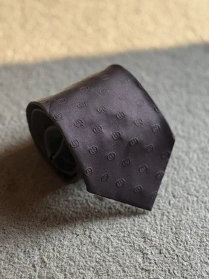 Corbata de seda con monograma GG marrón para hombre GUCCI - patrón de logotipo clásico - Italia - nueva con etiquetas Foto 1 de 4