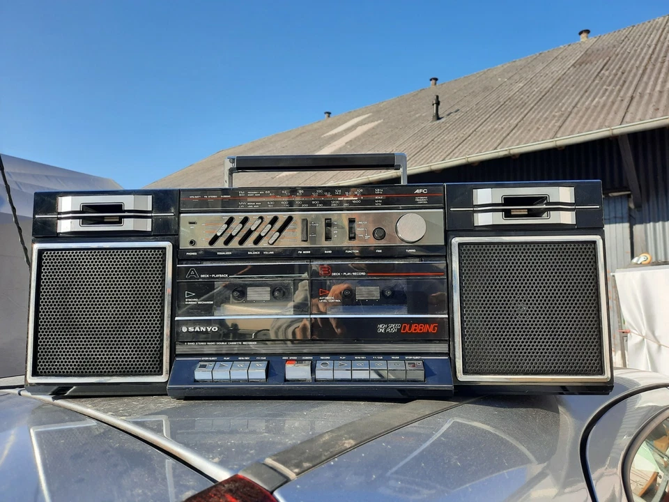 Hübsches SANYO MW211LU, 4Band Stereo Radio RECORDER Ghettoblaster, 14W, VINTAGE - Bild 1 von 4