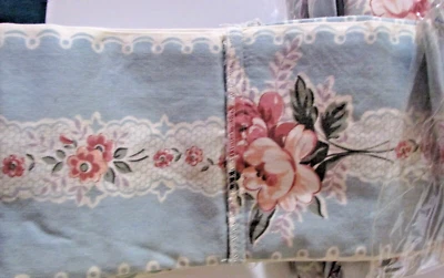 VINTAGE SPRINGMAID SPRING FLORAL Blue  (3PC) TWIN SHEET SET flowers - Image 1 of 4