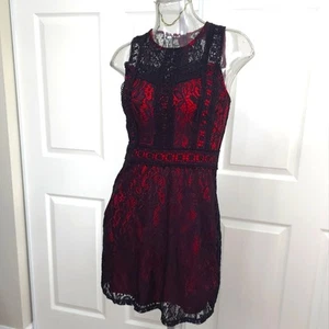 Disney's Coco Kleid rot mit schwarzer Spitze Overlay Größe S - Bild 1 von 8