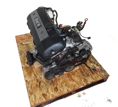 2003-2006 BMW 325i Z4 (E46 E85) RWD 2.5L M54 L6 MOTOR ENGINE ASSEMBLY (63k) - Image 1 of 4