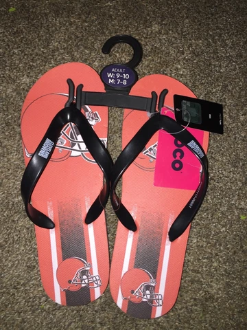 Foco NFL Cleveland Browns Logo Flip Flop Sandal Mens Size 7-8 Womens Size 9-10 Cover