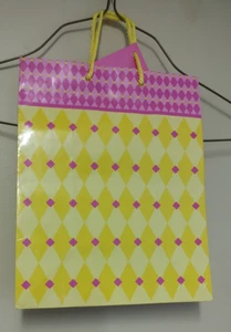 PIZZAZZ GIFT BAG WITH PINK AND YELLOW DIAMOND SHAPES - Picture 1 of 3