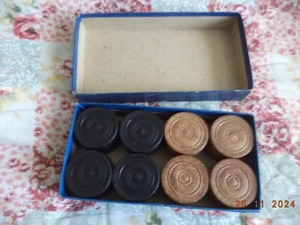 Vintage Boxed 24 Set Box of Draughtsmen - Picture 1 of 7
