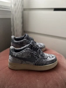 Nike Air Force 1 Low Dark Sky Blue (GS) - Size 7 - Picture 1 of 2