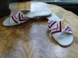 // Stuart Weitzman Buttoncandy Snow Nubuc Slide Sandal Women's Size 11M - Picture 1 of 9