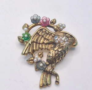 Broche prendedor vintage de flores de colibrí pedrería imitación perla tono dorado - Imagen 1 de 10