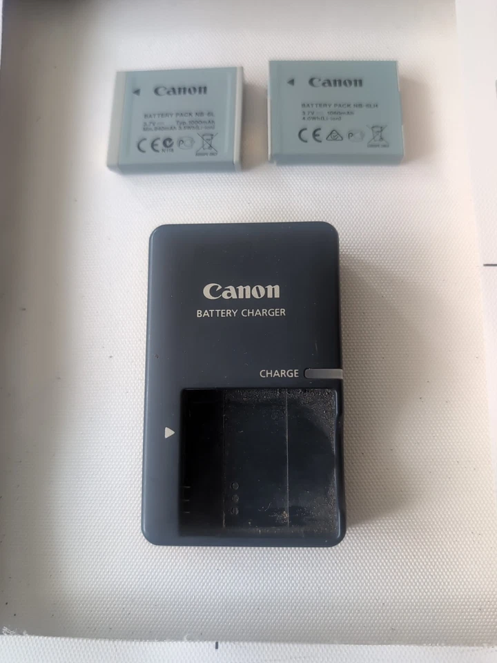 Cargador de batería Canon CB-2LV usado Foto 1 de 1