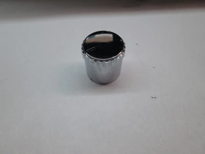 REALISTIC TRC-55 BASE CB RADIO Volume Knob - Image 1 of 2