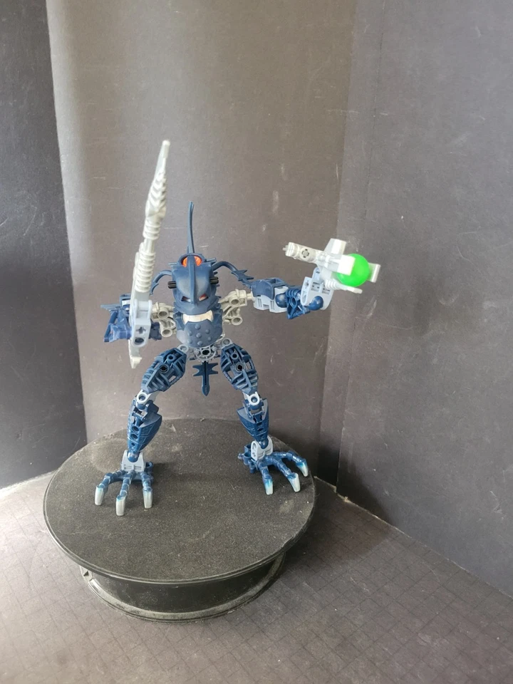 LEGO BIONICLE: Vezok (8902), Incluye con una bola Foto 1 de 4