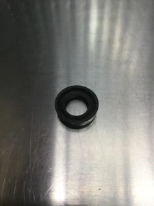 POLARIS URETHANE U-CUP 1500025 1500266 5433297 t374 - Picture 1 of 3