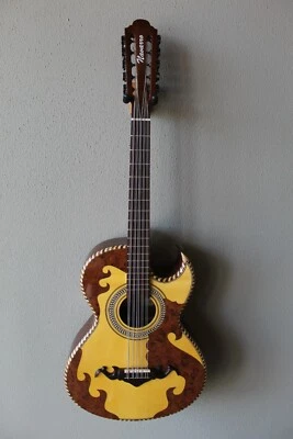 Nueva guitarra Marlon (Francisco) Navarro madera maciza Bajo Quinto Foto 1 de 4