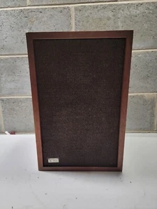 Realistic speakers mc 1000 wood cabinet TESTED works great! - Picture 1 of 9