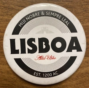 Vintage Lisboa Flaschenöffner Knopf Kühlschrankmagnet Lissabon Portugal C21a - Bild 1 von 6