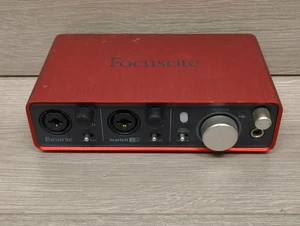 Focusrite Scarlett 2i2 USB Audio Interface 1st Gen Faulty Usb Port - Picture 1 of 7