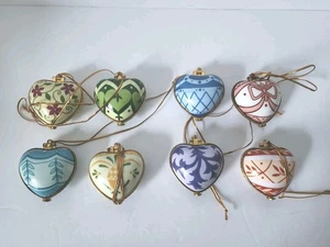 Vintage 8 Porzellan Valerie Parr Hill Schmuck Herzform Box Ornamente - Bild 1 von 13