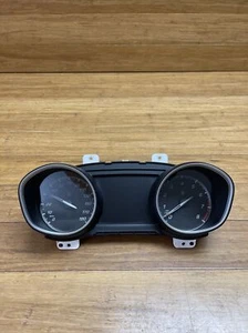 2017-2020 MASERATI LEVANTE DASH INSTRUMENT CLUSTER GAUGE SPEEDOMETER OEM - Picture 1 of 19