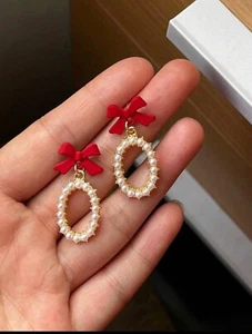 bow and pearl earrings - Picture 1 of 3