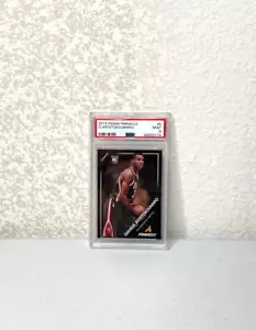 2013-14 Panini Pinnacle Giannis Antetokounmpo Rookie Card #5 PSA 9 - Foto 1 di 6