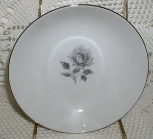 Cordon Bleu Evening Mist 6937 Ciotole Ciotole Frutta Bacche 5-5/8" EX Condizione - Foto 1 di 2