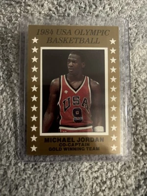 1984 EUA basquete olímpico Michael Jordan co-capitão time vencedor de ouro - Imagem 1 de 4