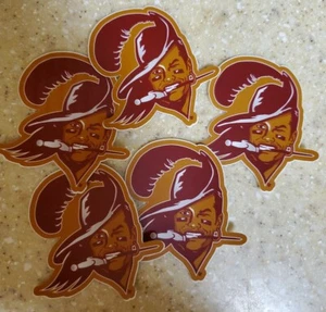 TAMPA TOM Tom Brady Tampa Bay Buccaneers Logo 🏈 LOT OF FIVE 5 MAGNETS - Picture 1 of 4