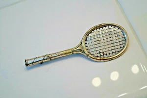 VINTAGE STERLING SILVER 2 3/4" LONG TENNIS RACKET RACQUET PIN BROOCH - Picture 1 of 2