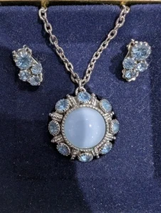 Avon Estate Find: - Picture 1 of 2