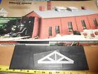 O/O-27 Lionel 12710 Enmty Box & Station House Roof Pieces. As Is.