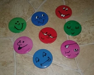 Adorable Smiley Face Pinback Buttons - Set of 8 Different Designs - 1989 - Picture 1 of 3