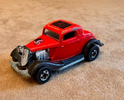 1982 Hot Wheels Vintage Real Riders Hi-Rakers 3 Window 1934 Red Hong Kong car - Image 1 of 4