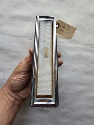 Conjunto de lámpara marcadora Buick Electra 225 1970 lado del conductor Wildcat  Foto 1 de 4