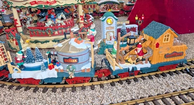 New Bright Holiday Express LOG MILL & TANKER CAR ice skate pond 384 387 train - Image 1 of 4